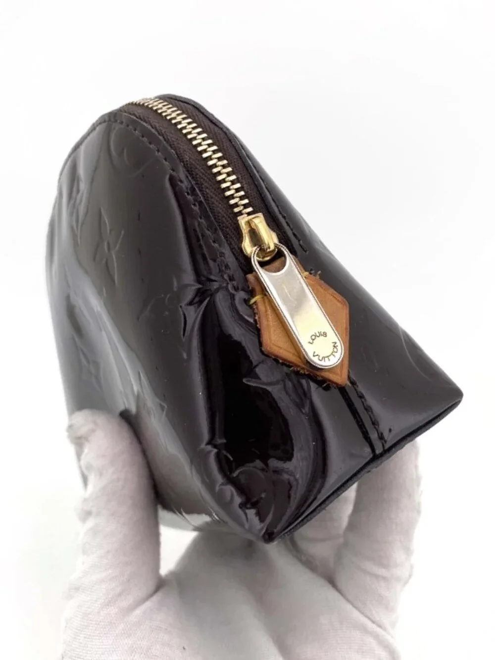 LV Cosmetic pouch - Amarante - Good condition